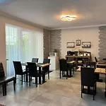Penzion Aventurin House ***