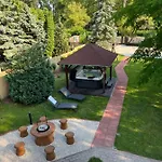Aventurin House *** Penzion Révfülöp