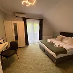Penzion Aventurin House *** Révfülöp