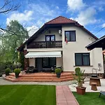 Penzion Aventurin House *** *
