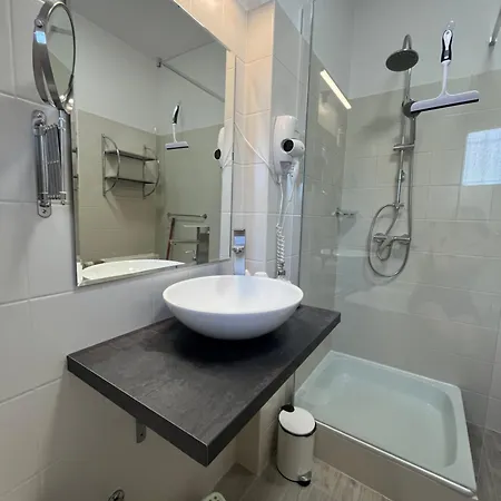 Aventurin House *** * Ревфюлёп