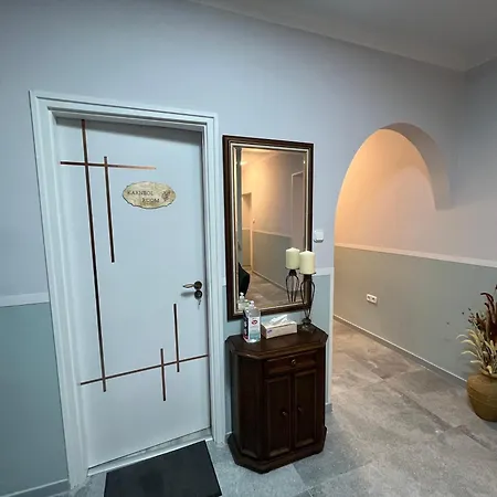 Гостевой дом Aventurin House *** *