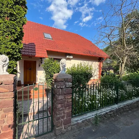 Aventurin House *** Gæstehus