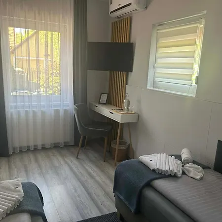 Гостевой дом Aventurin House *** Ревфюлёп