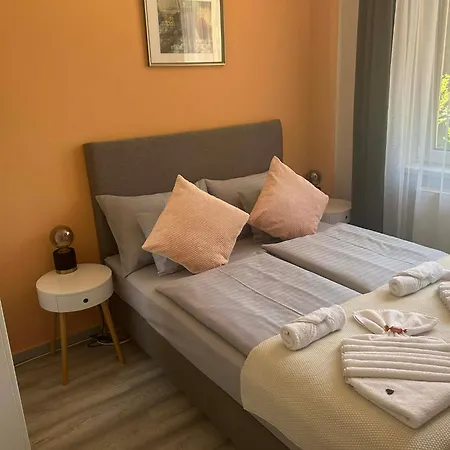 Aventurin House *** * Ревфюлёп