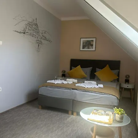Aventurin House *** Гостевой дом *