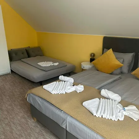 Aventurin House *** Гостевой дом *
